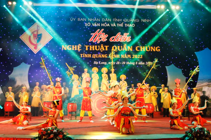 Một tiết mục tại Hội diễn nghệ thuật quần chúng tỉnh Quảng Ninh năm 2022. Ảnh: Nguyễn Dung