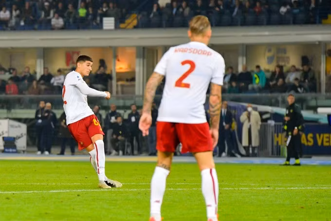 Volpato nâng tỷ số lên 2-1 cho Roma ở phút 88. Ảnh: asroma.it
