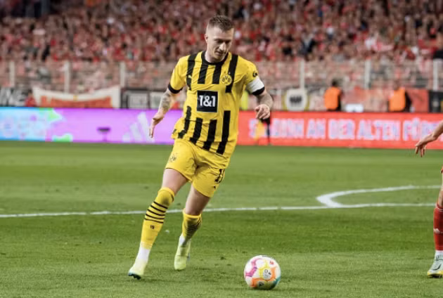 Sự nghiệp của Reus bị kìm hãm bởi chấn thương.