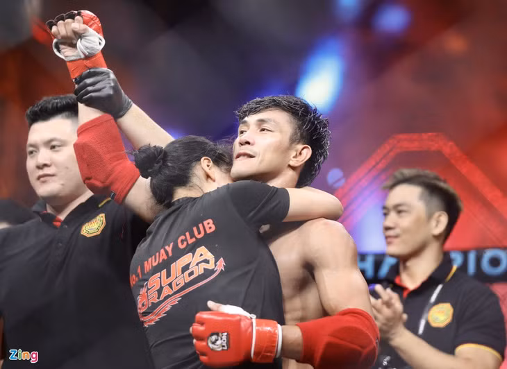 Duy Nhất thể hiện bản lĩnh để lên ngôi vô địch. Ảnh: Y Kiện.
