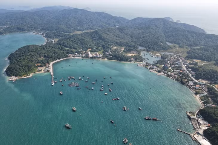 Vẻ đẹp hoang sơ trên đảo Thanh Lân ảnh 1