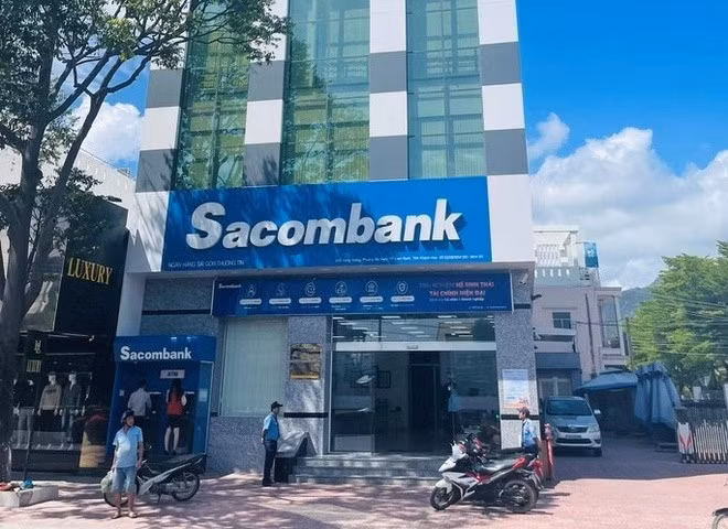Trụ sở Phòng giao dịch Sacombank Cam Ranh thuộc Chi nhánh Khánh Hòa. Ảnh: V.A.