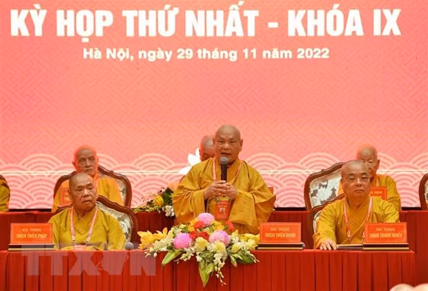 Suy ton Truong lao Hoa thuong Thich Tri Quang len ngoi vi Phap chu hinh anh 3