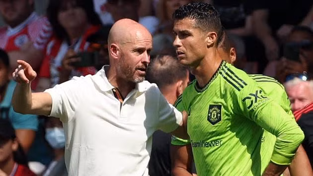 Ronaldo không còn đường trở lại M.U.