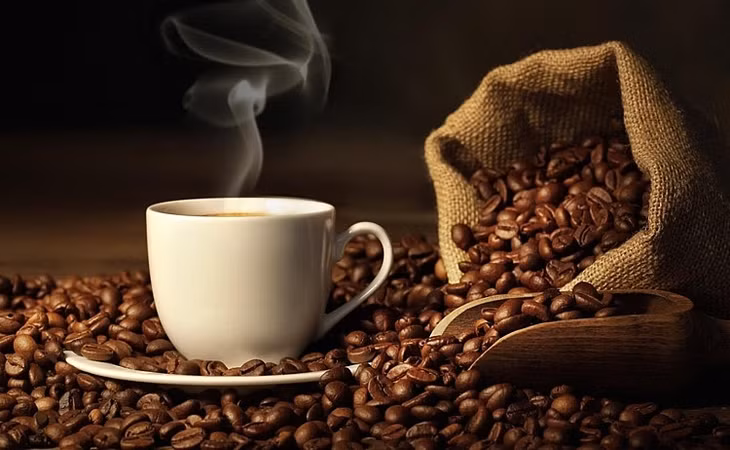 Caffein là thành phần phổ biến trong nhiều loại đồ uồng và một số loại thuốc.
