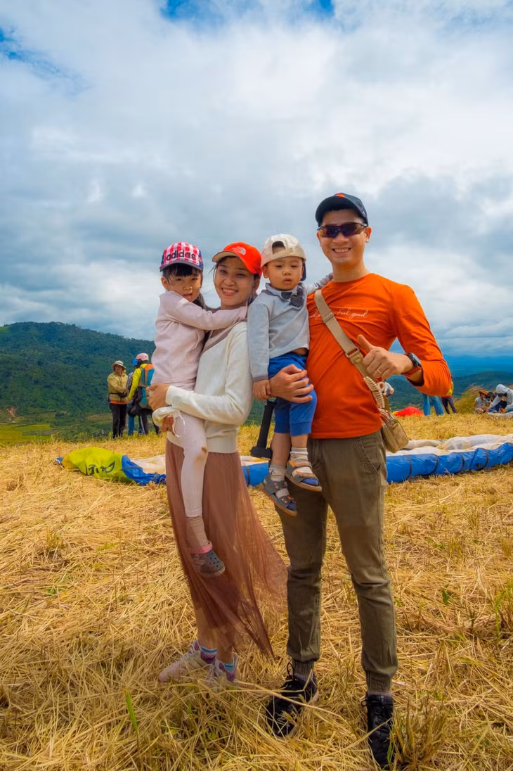Bay dù lượn ngắm núi lửa Chư Đăng Ya ảnh 9