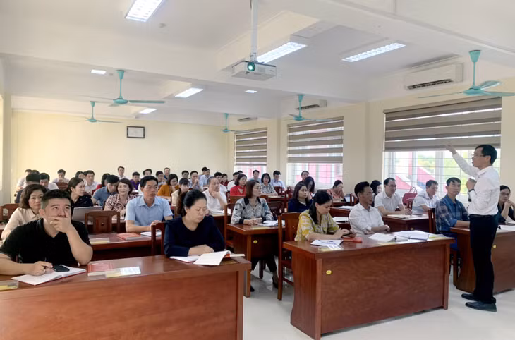 Một tiết học của Lớp Cao cấp lý luận chính trị K73-B12 tại Trường Đào tạo cán bộ Nguyễn Văn Cừ. 