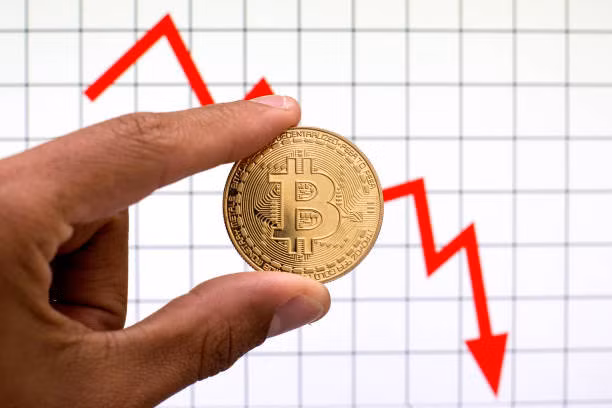 Bitcoin xuống mức thấp kỷ lục 11 tháng - Ảnh 1.