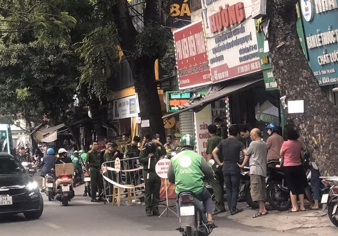 Người phụ nữ bán trà đá bị sát hại dã man trên vỉa hè - Ảnh 1.