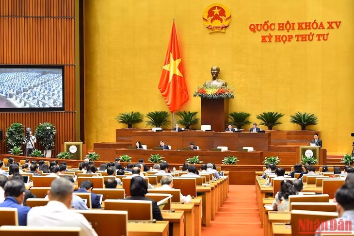 Quang cảnh phiên họp chiều 2/11. Ảnh: THỦY NGUYÊN