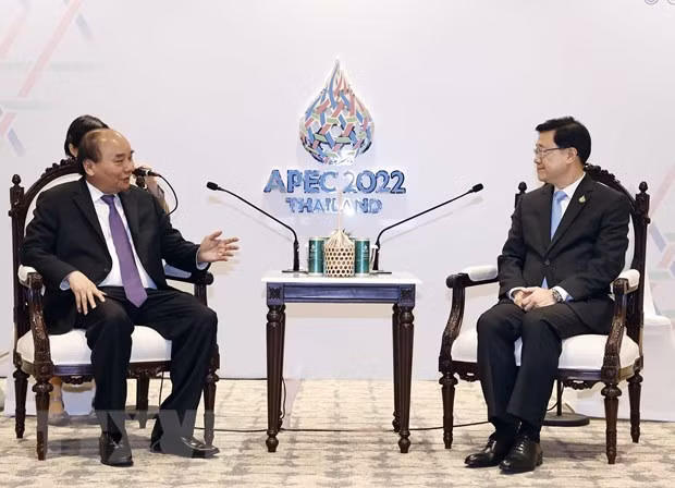 Chu tich nuoc tiep quan chuc Hong Kong va IMF ben le APEC 2022 hinh anh 1