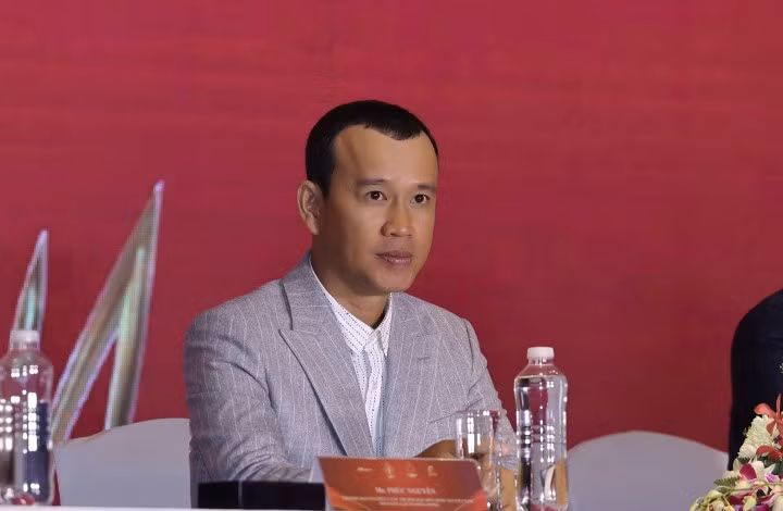 "Ông bầu" Phúc Nguyễn: "Hoa hậu vẫn phải là một biểu tượng sắc đẹp, trí tuệ".