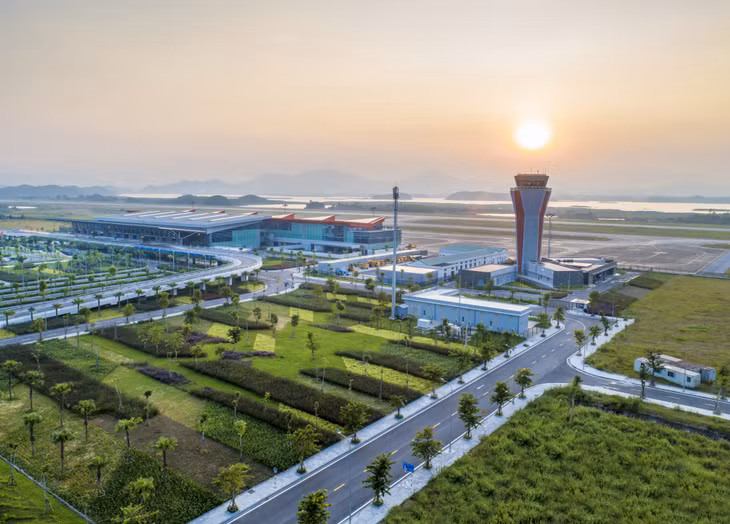 Sân bay Vân Đồn.