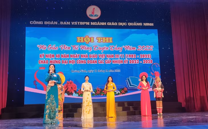 6 thí sinh xuất sắc lần lượt trả lời câu hỏi ứng xử.
