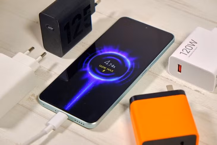Công nghệ sạc nhanh trên smartphone ngày càng phổ biến.