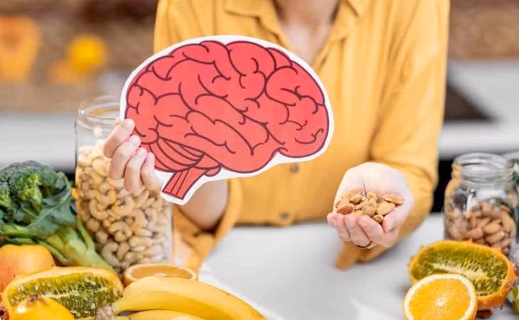 Não bộ cần được cung cấp đầy đủ dưỡng chất thiết yếu để hoạt động tối ưu. Ảnh minh hoạ.