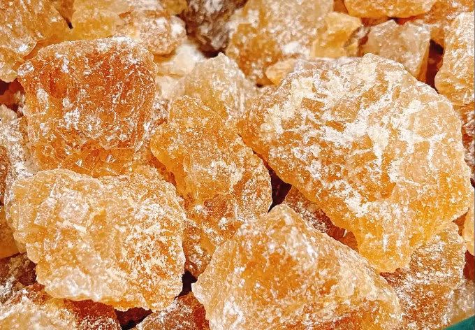 Đường phèn vàng. Ảnh: Aboluowang