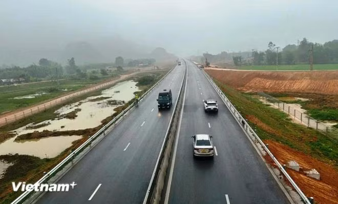 Tuyến đường bộ Cao tốc Bắc-Nam phía Đông. (Ảnh: Việt Hùng/Vietnam+)