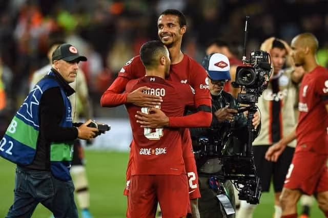 Cả Thiago Alcantara và Joel Matip cũng nói lời chia tay Liverpool vào Chủ nhật này