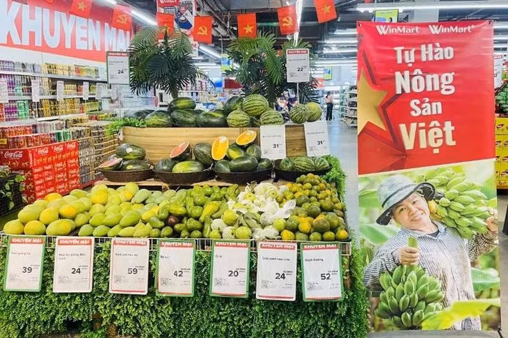 Tại siêu thị Winmart, tỷ lệ hàng Việt lên đến xấp xỉ 95%.