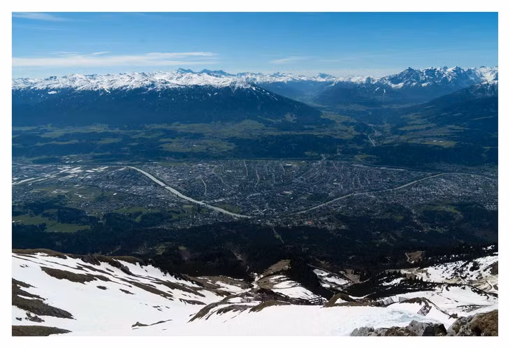 Bắt nguồn từ dãy Alps với độ cao gần 2.500 mét ở Thụy Sĩ, sông Inn dài khoảng 517km. Ảnh: Trần Minh Thiện