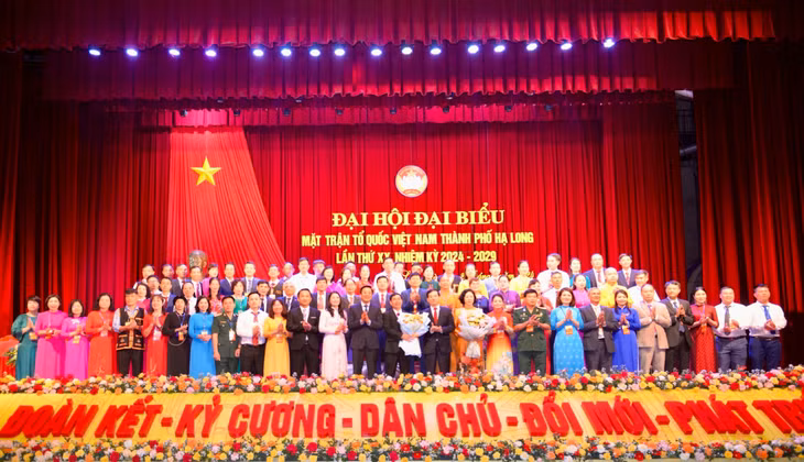 Ủy viên Ủy ban MTTQ Việt Nam TP Hạ Long, nhiệm kỳ 2024-2029 ra mắt Đại hội đại biểu MTTQ Việt Nam TP Hạ Long lần thứ XX, nhiệm kỳ 2024-2029 diễn ra vào 20/4 vừa qua.