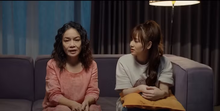 Mối quan hệ mẹ chồng - nàng dâu dần tiến triển sau khi bà Giang gặp biến cố.