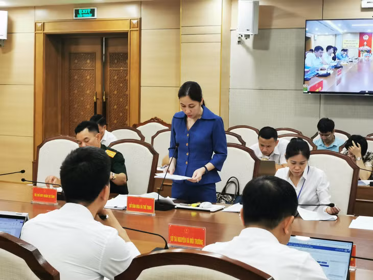Các đại biểu đóng góp nhiều ý kiến trách nhiệm vào dự thảo luật.
