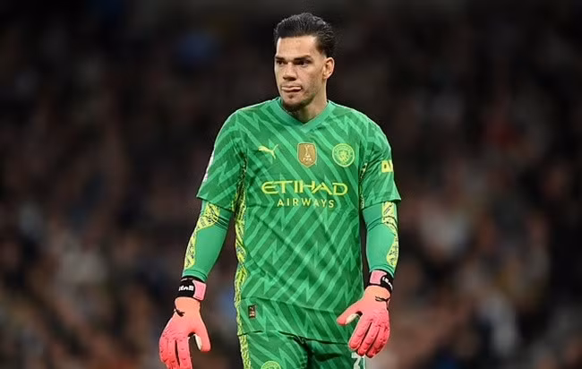 Ederson sẽ không thể tham dự Copa America cùng ĐT Brazil.