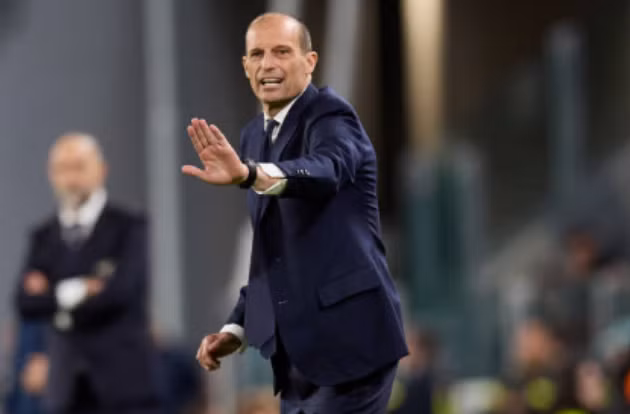 Allegri được nhóm ultras ủng hộ.