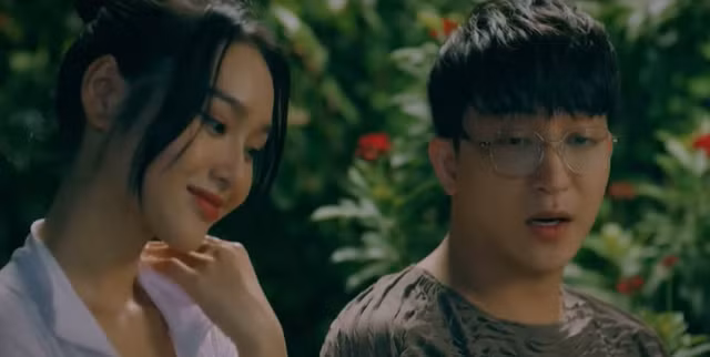 Cù Thị Trà trong phim "Chúng ta của 8 năm sau"