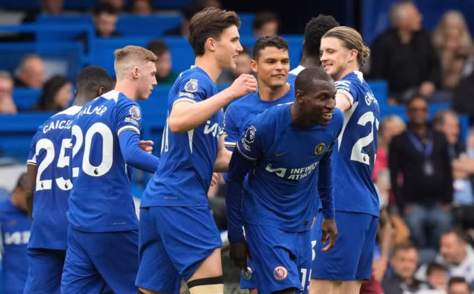 Nicolas Jackson sau khi ấn định tỷ số 5-0 cho Chelsea. Ảnh: AFP