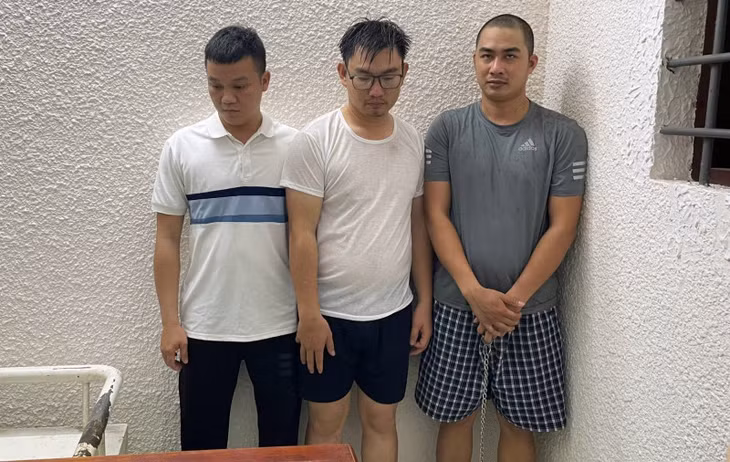 Các đối tượng từ trái qua: Tô Văn Thanh, Nguyễn Tiện, Huỳnh Hồng Danh.