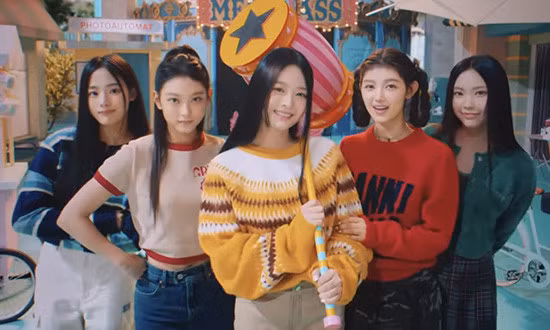 Kpop đang cho ra đời những nhóm nhạc giống nhau từ ngoại hình, phong cách đến vũ đạo, âm nhạc. Ảnh: Yonhap