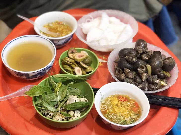 Ốc cần chế biến chín kỹ trước khi ăn để hạn chế nhiễm ký sinh trùng. Ảnh: BM