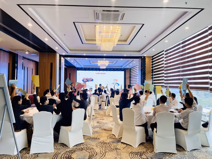 Chương trình đào tạo phát triển năng lực quản lý tại Khách sạn Mường Thanh Grand Hạ Long.