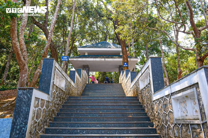 Hiện nay, khu di tích lịch sử Mường Phăng đã trải qua nhiều lần trùng tu tôn tạo với một số hạng mục như bia, biển, hầm, lán làm việc của Đại tướng Võ Nguyên Giáp và Tham mưu trưởng Hoàng Văn Thái, Trưởng đoàn cố vấn quân sự Vi Quốc Thanh…