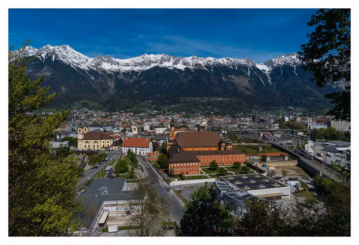 Thành phố Innsbruck nhìn từ trên cao. Ảnh: Trần Minh Thiện
