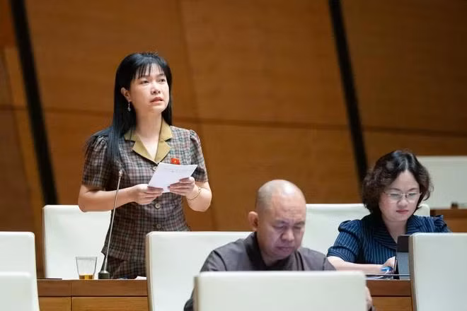Đại biểu Tạ Thị Yên, Đoàn đại biểu Quốc hội tỉnh Điện Biên. (Ảnh: TTXVN)