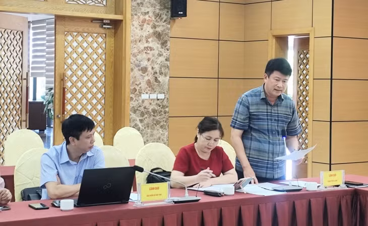 Ông Nguyễn Ngọc Sơn, Phó Chủ tịch UBND TP Hạ Long, thông tin tại hội nghị.