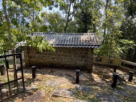 Nhà biệt giam tại nơi hoang vu, hẻo lánh giữa núi rừng Tây Nguyên. Ảnh: Thanh Tuấn