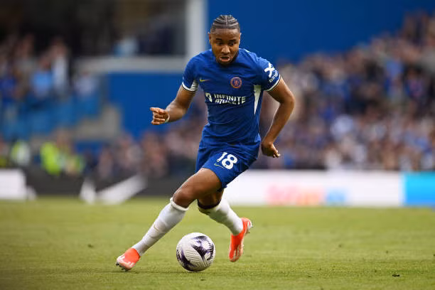 Tiền đạo phải: Christopher Nkunku. Việc quá mẫn cảm chấn thương kể từ khi chuyển đến Chelsea khiến anh không thể có tên trong đội hình tuyển Pháp tham dự EURO 2024.