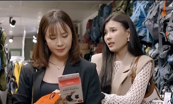 Mỹ Đình và Ngân Hà có tình bạn thân thiết trong "Trạm cứu hộ trái tim". Ảnh: VFC