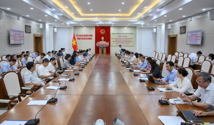 Quang cảnh hội nghị sơ kết.