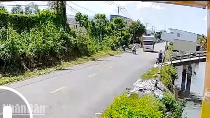 Camera an ninh ghi lại sự việc.