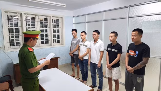 Các đối tượng tại cơ quan công an. Ảnh: Công an cung cấp