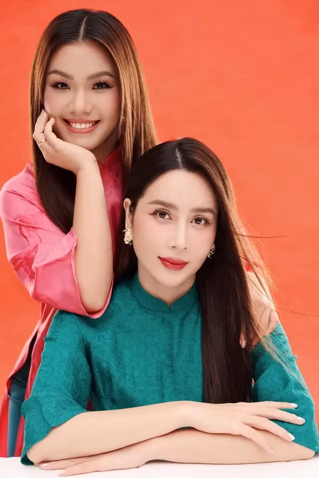 Sau LUNAS tới lượt hai Chị đẹp của VibeQueens trình làng sản phẩm âm nhạc - Ảnh 1.