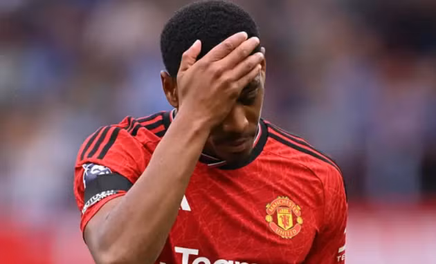 Martial chia tay Man United.