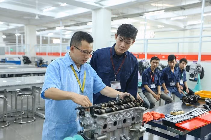 Ngành cơ khí đóng vai trò là ngành công nghiệp “xương sống”, là nền tảng và là động lực thúc đẩy các ngành công nghiệp khác phát triển