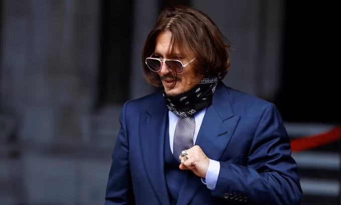Johnny Depp tại phiên tòa ở Anh hồi tháng 7/2020. Ảnh: Reuters.